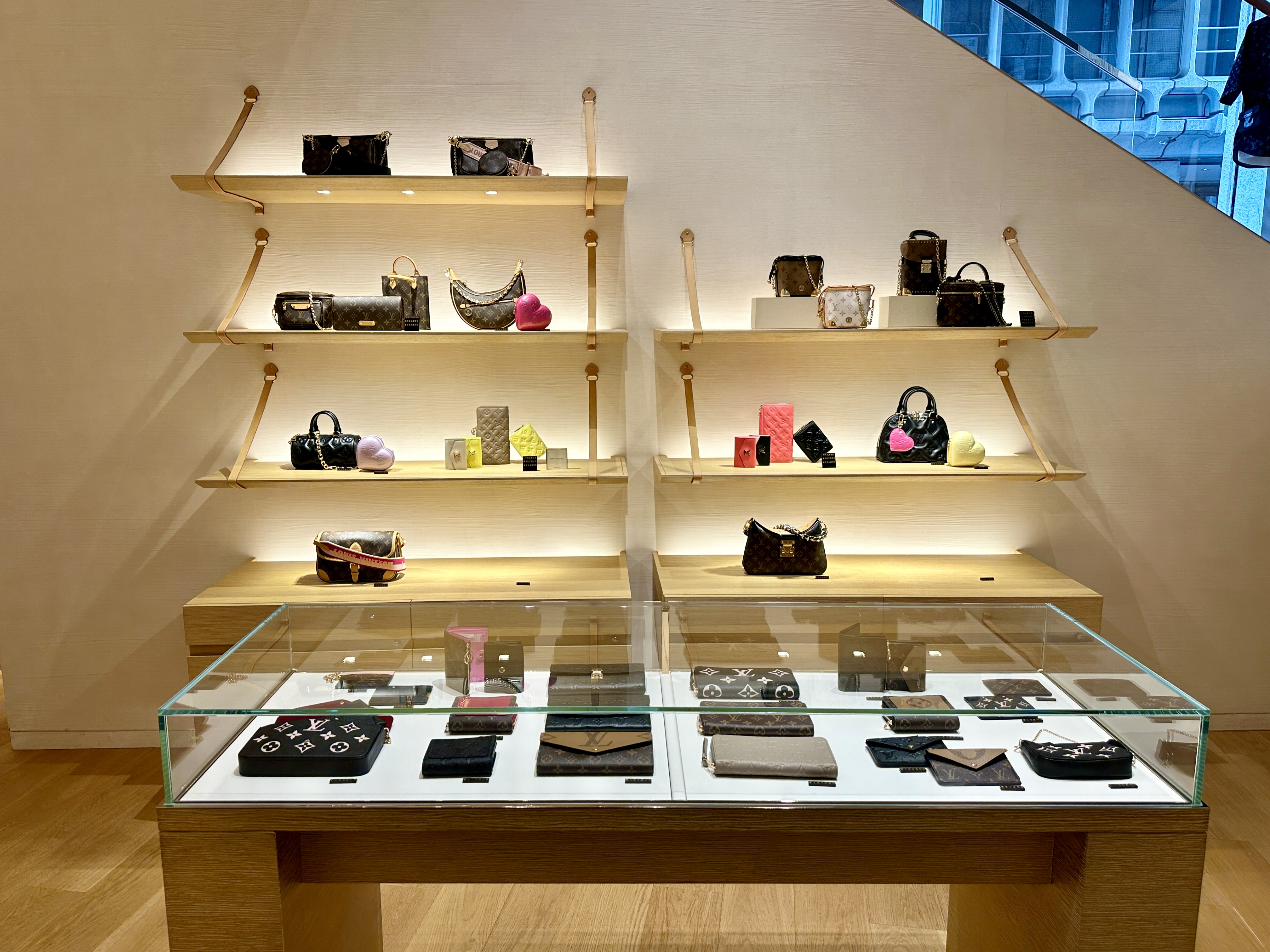 루이비통 지갑과 가방류