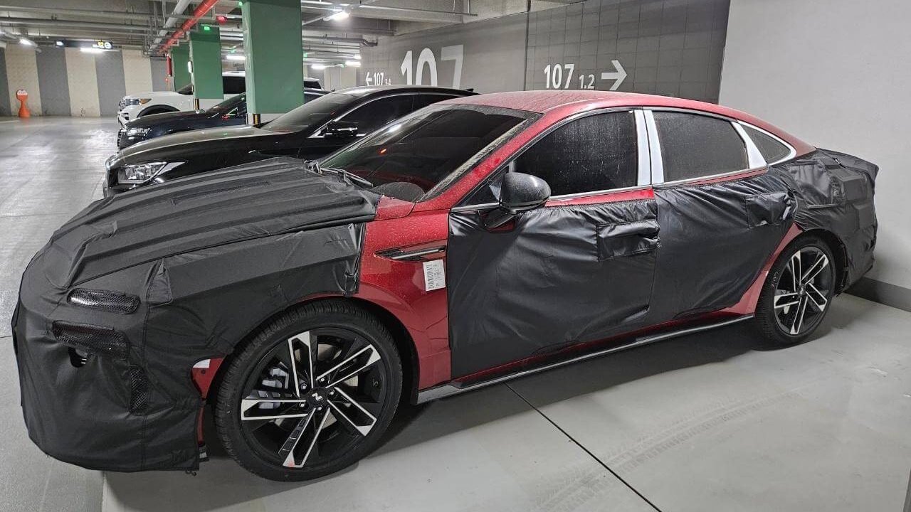 현대자동차 쏘나타 페이스리프트 N 라인 위장막 테스트카