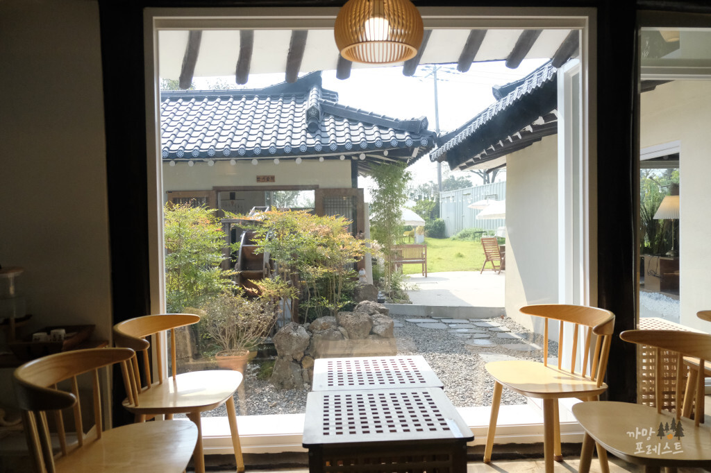 제부도 한옥 카페 물레 분위기