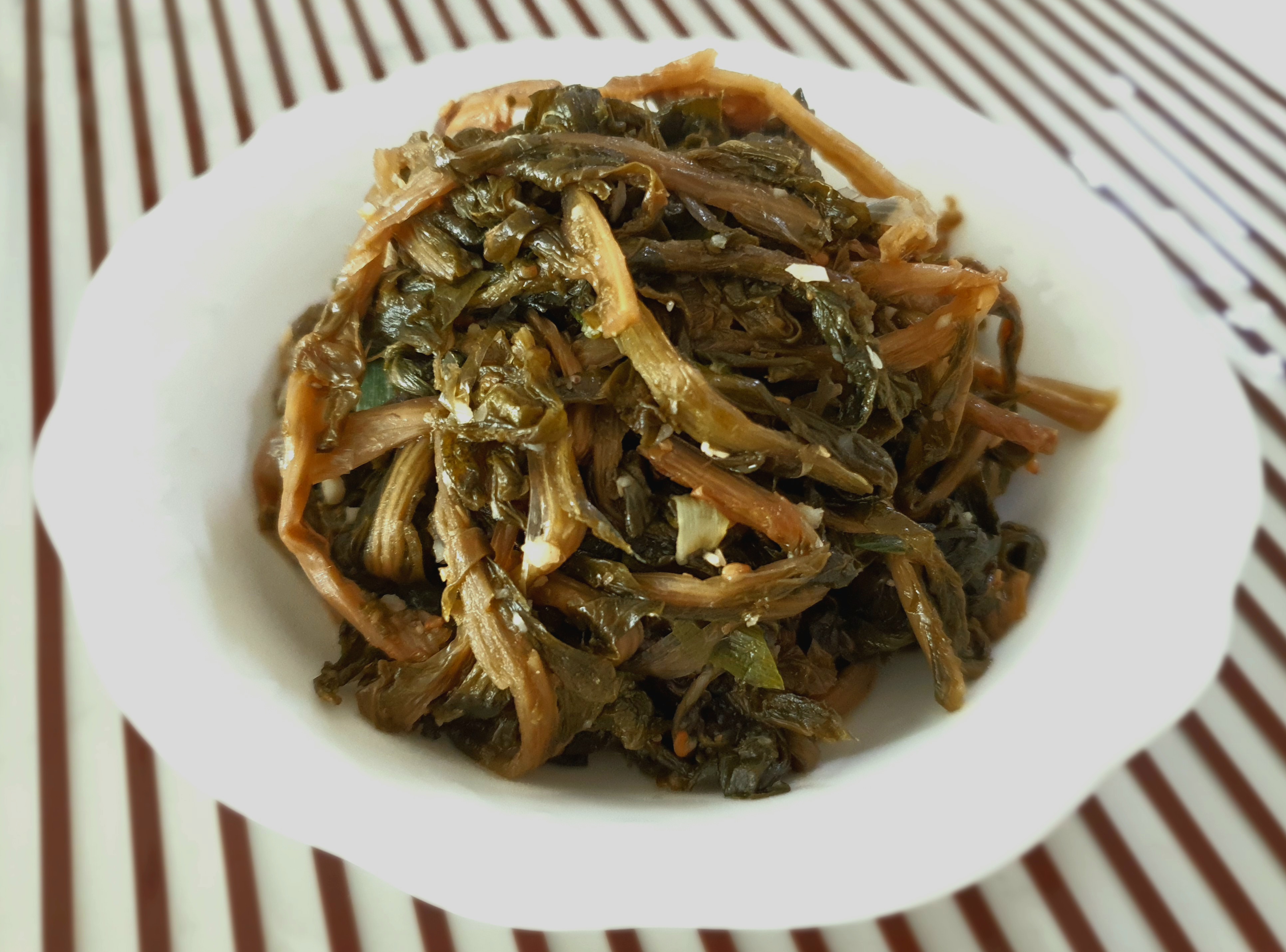 접시에-담아서-맛있게-먹어요.