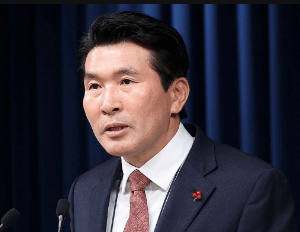 황상무-나이-고향-학력-기자-경력-프로필-회칼-테러-발언-논란