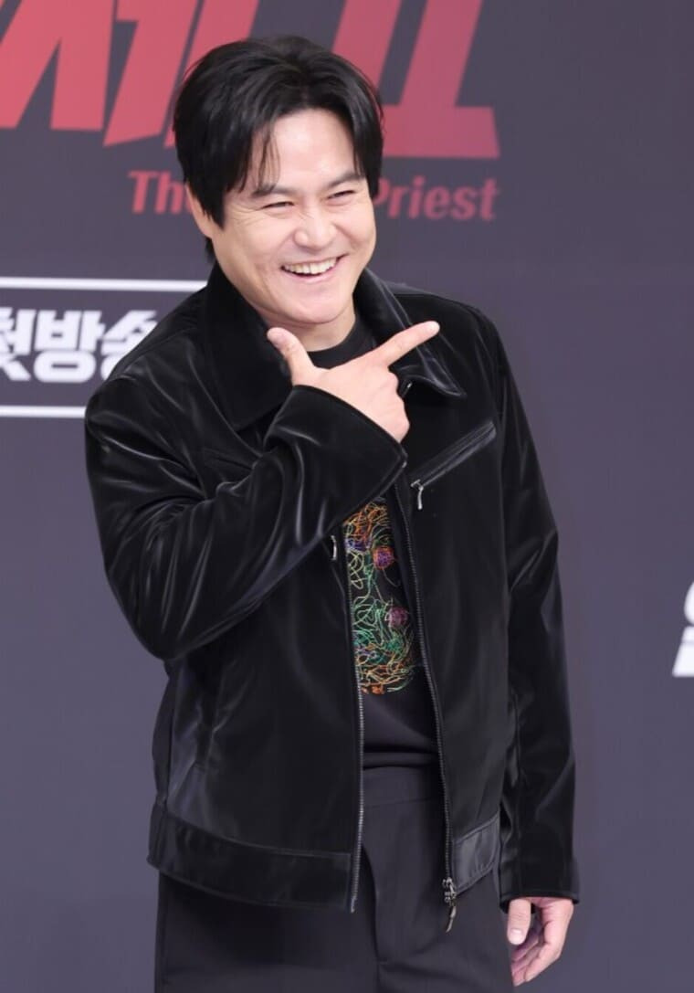 김성균 틈만나면 부실 근력