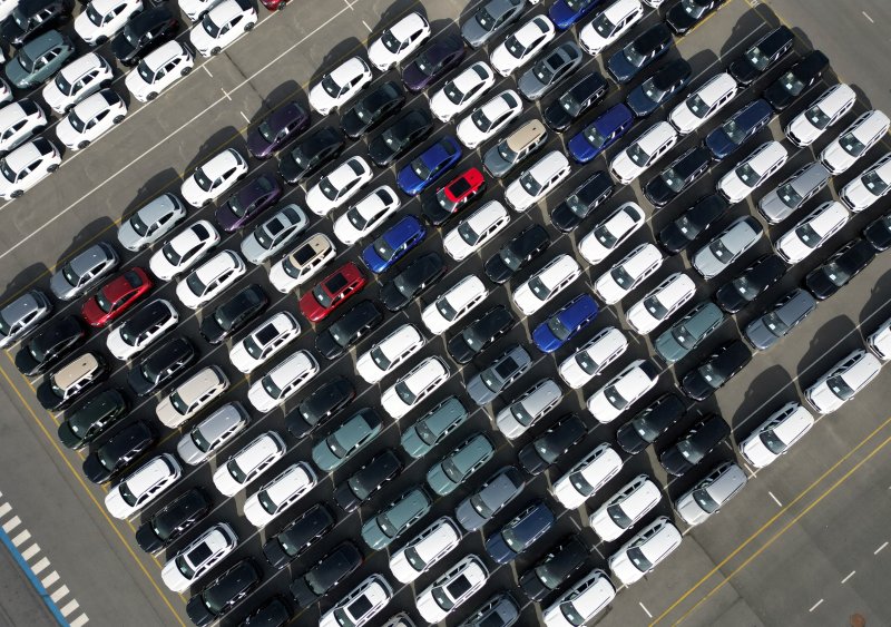 트럼프 미 대통령, EU에 무역협상 관세 15-20% 요구 강화