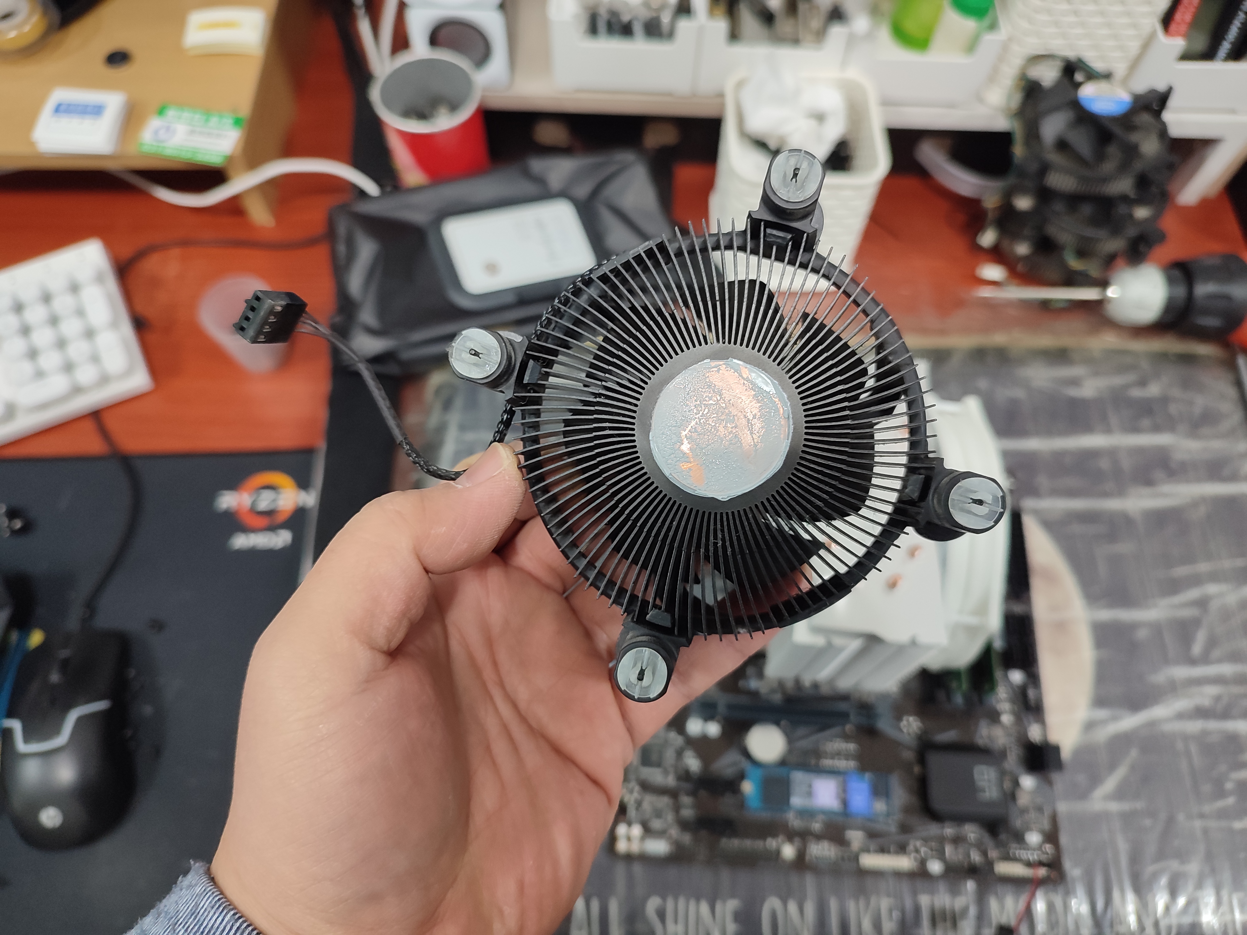 인텔 기본 동쿨러 검은색 쿨러