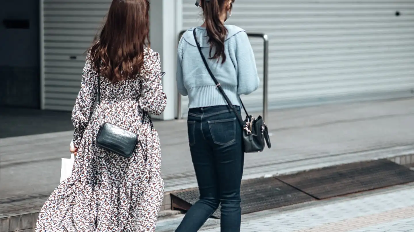 우메다 역에서 우메다 스카이 빌딩까지 도보로 액세스!