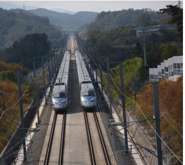 원주를 향해 달리는 KTX 사진