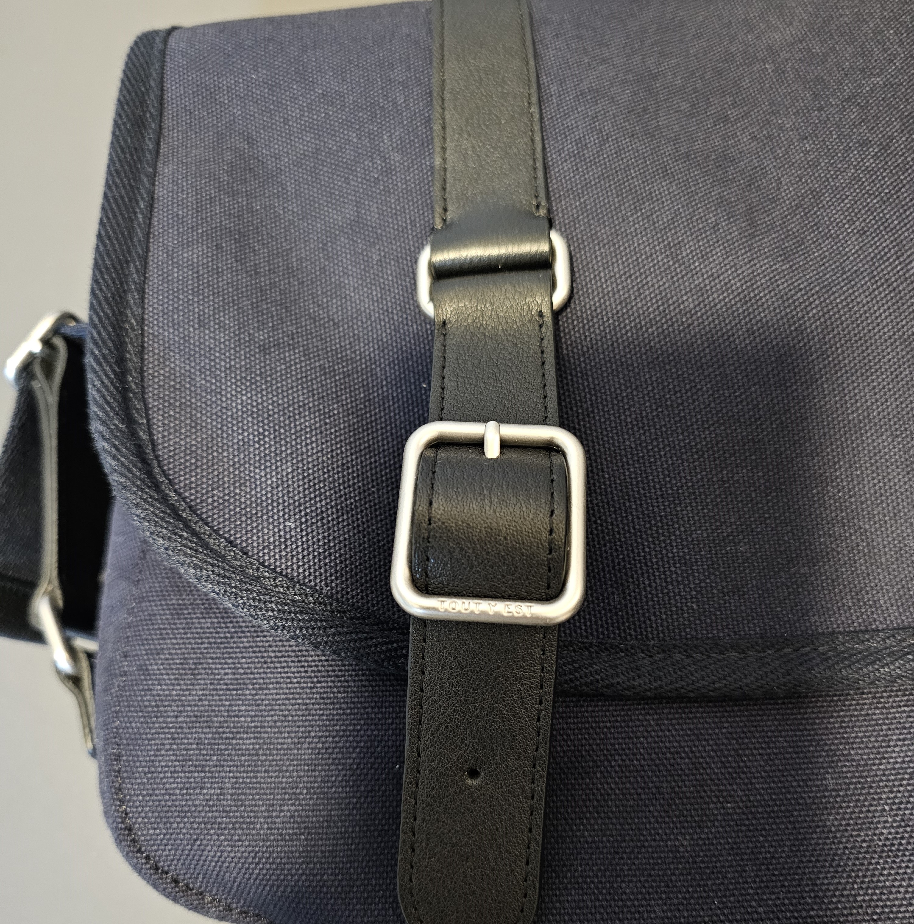 20대 여성가방 투티에 부트백