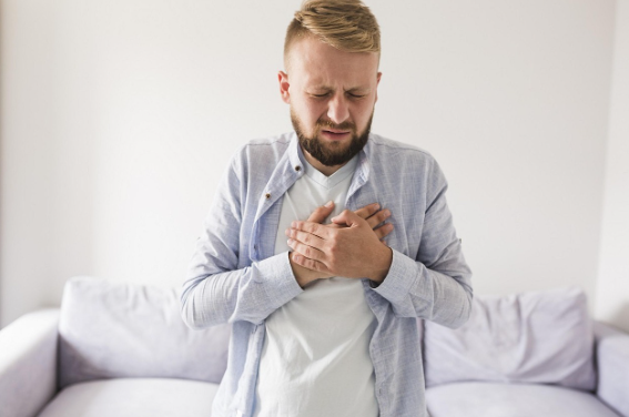 가슴이 두근두근거리는 증상