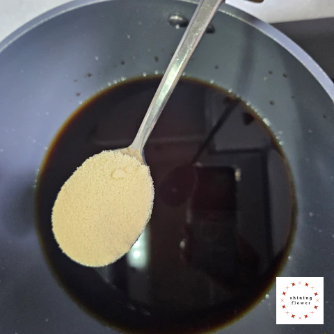 메추리알장조림-설탕 넣기