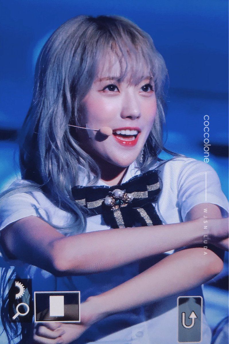 우주소녀 루다 인스타그램 사진 몸매