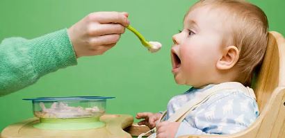 이유식 시작 시기와 단계별 이유식 레시피