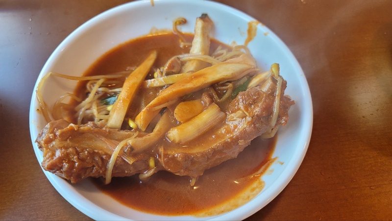 산본역 팔덕식당 - 등갈비