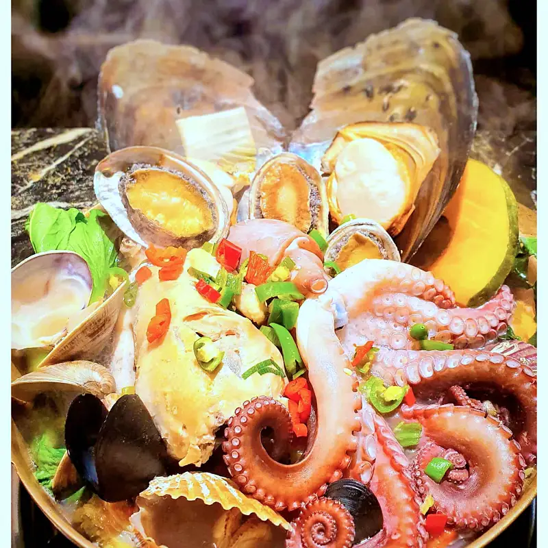 줄서는식당 김지민 고은아 추천 랍스터회, 랍스터찜, 피문어 해천탕, 해산물 랍스터 라면, 랍스터 코스요리 맛있는 식당 종로 익선동 맛집 소개