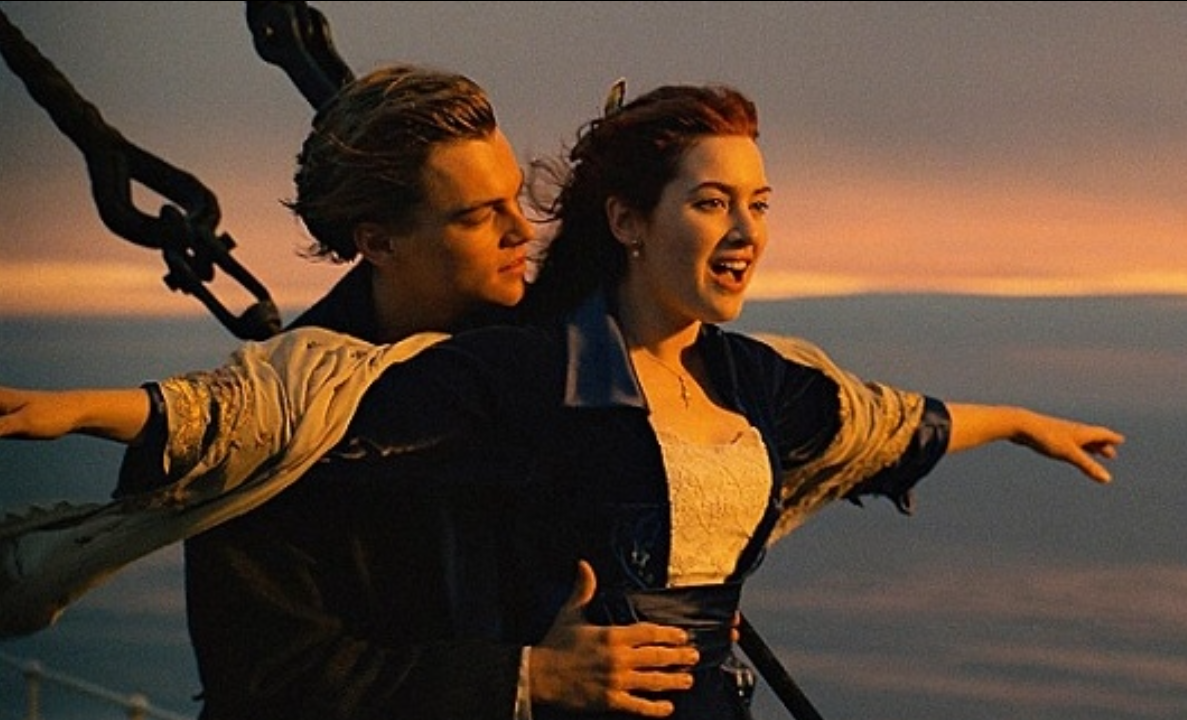 타이타닉 영화에서 실제 여객선 구조를 재현한 장면 이미지