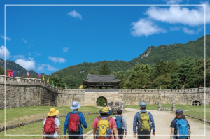 문경새재 관문 이미지