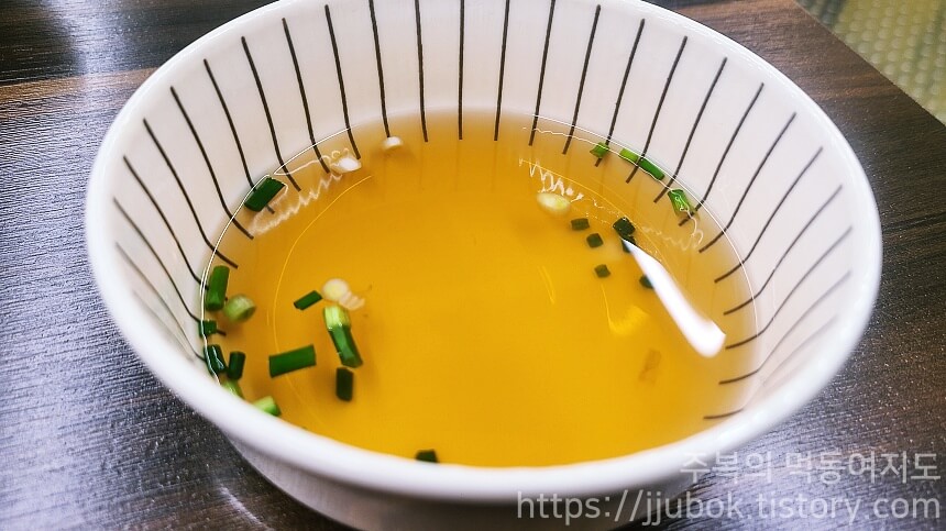 광신제면소-밑반찬-국물