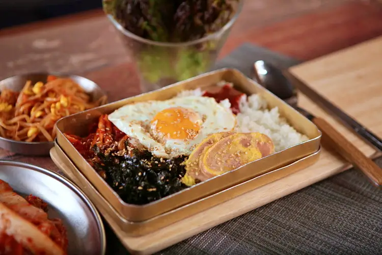 네모세모 대구 동성로 맛집 레인보우 삼겹살, 통후추 삼겹살, 허브 냉꽃삼겹살 맛있는 식당