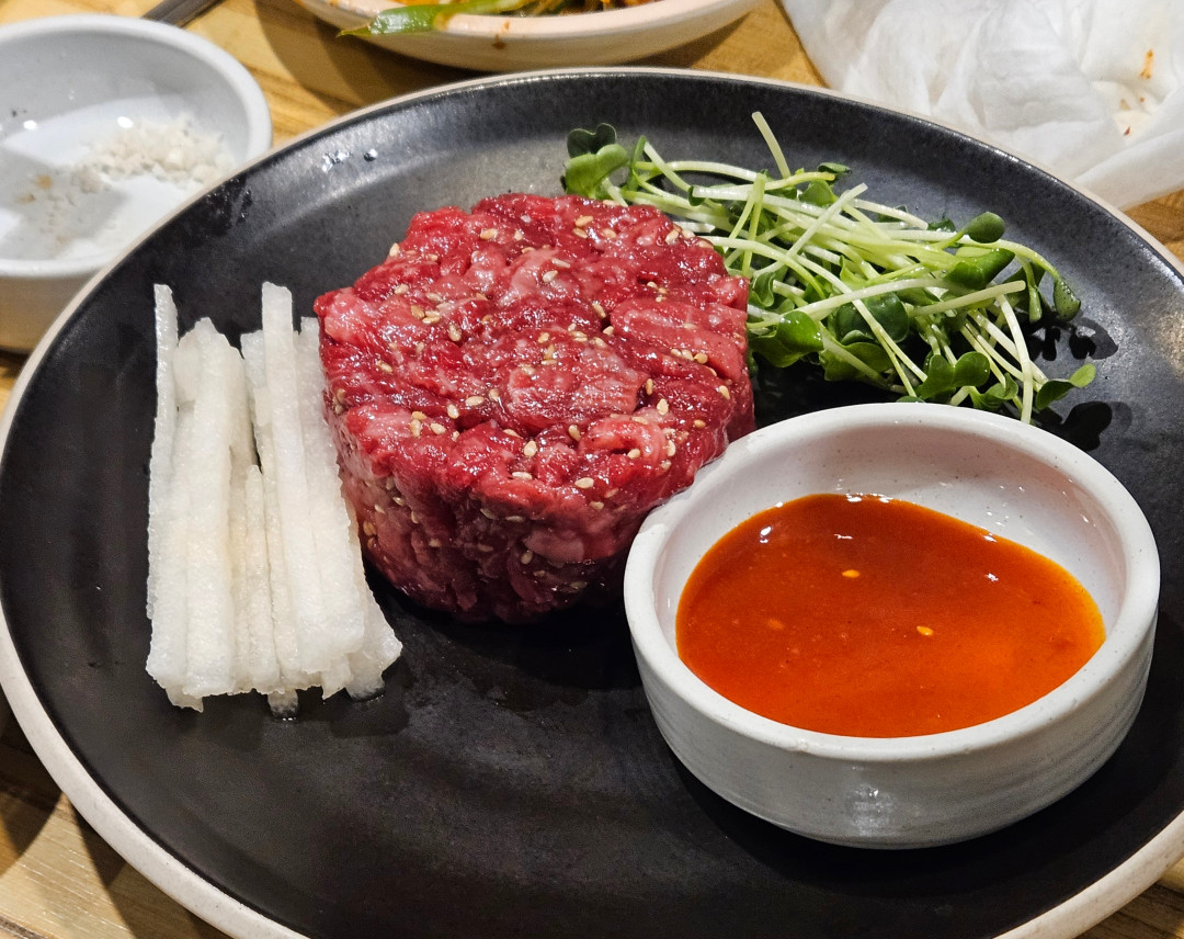 정진식당 육회