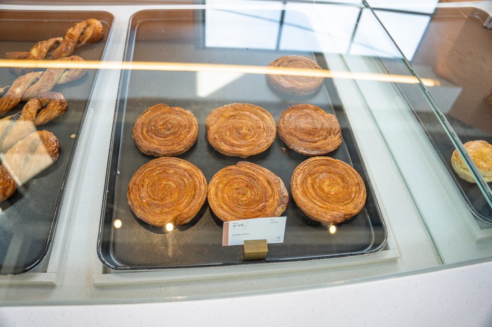 폰트-커피-문래점-디저트