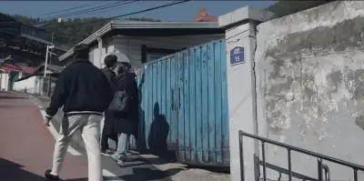 커넥션 재방송 다시보기 줄거리