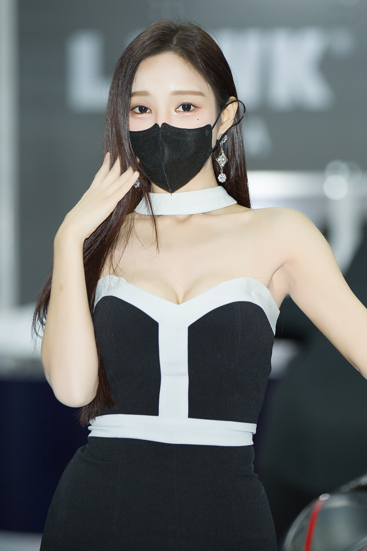 2022오토살롱위크 모델 사진 모음-13