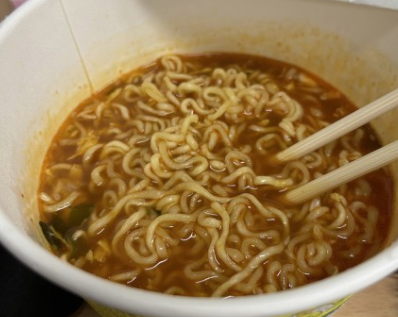 2025년 한국에서 가장 인기 있는 컵라면 TOP 10