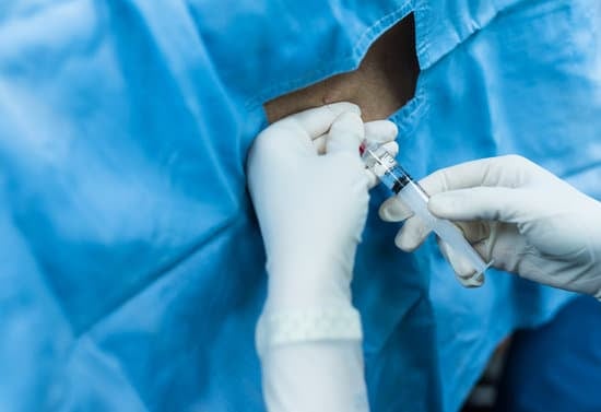 미추 차단술(Caudal Block) — 허리 통증과 좌골신경통에 효과적인 주사치료