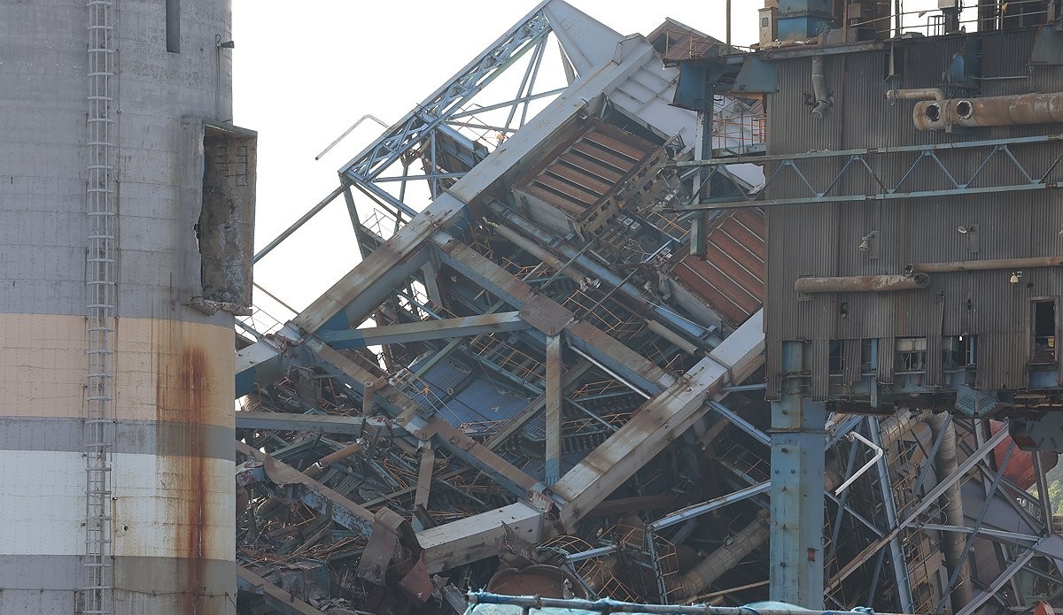 울산화력발전소 붕괴사고, 왜 일어났나? 매몰자 수색 현장과 안전관리 부실 논란 관련 사진