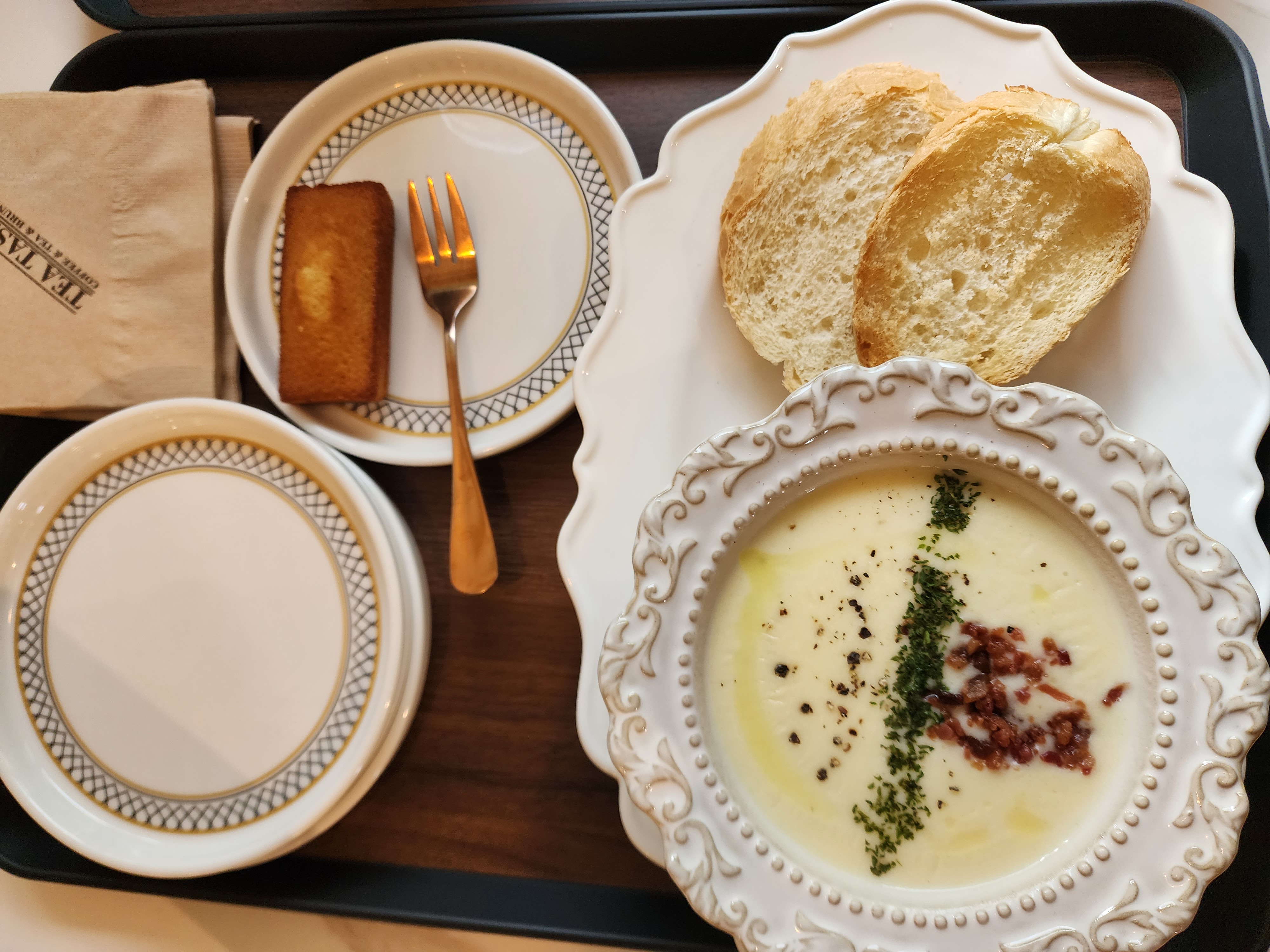 휘낭시에, 감자스프