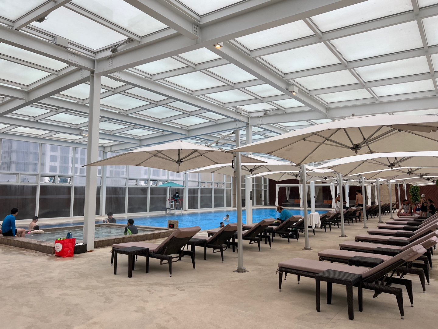 아쿠아필드 고양 실내 수영장