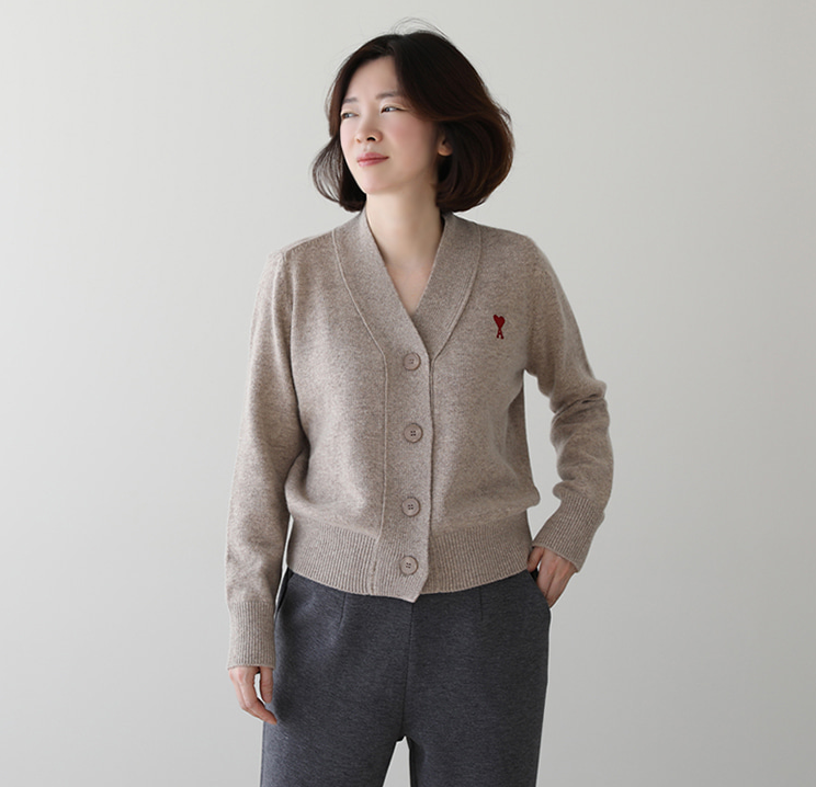 울캐시 브이넥 가디건