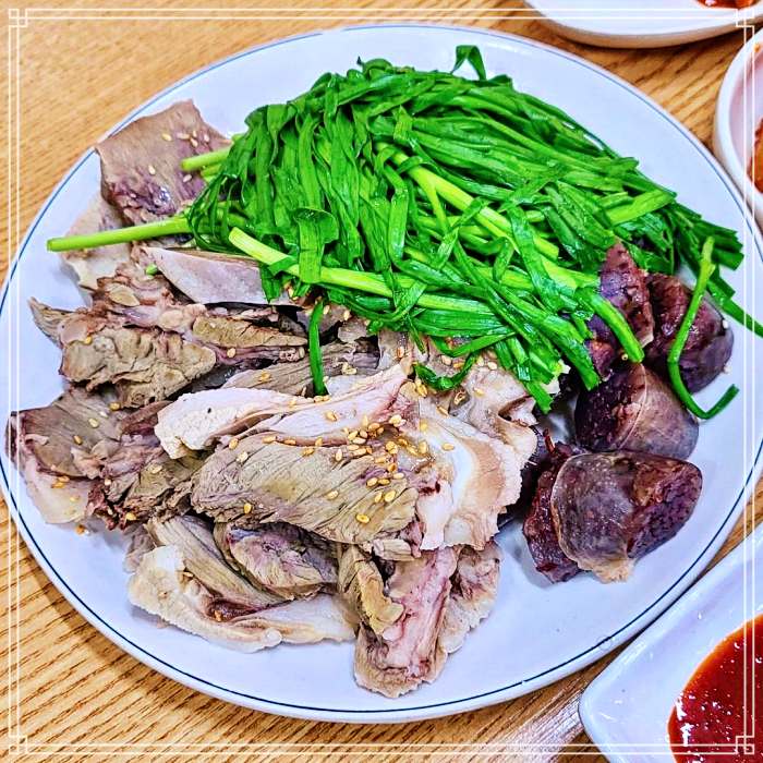 생생정보 마당 순천 웃장국밥골목 콩나물 순대국밥 맛집