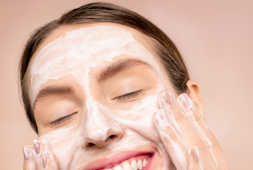 여드름 자국 없애기 방법 BEST 5