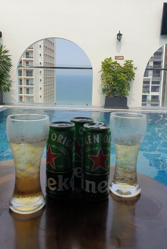 수영장, 맥주, 얼음컵