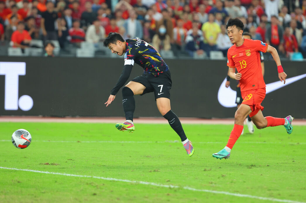 한국은 손흥민 추가골에 힘입어 전반전을 2-0으로 마치고 후반전을 기약하게 됐다.