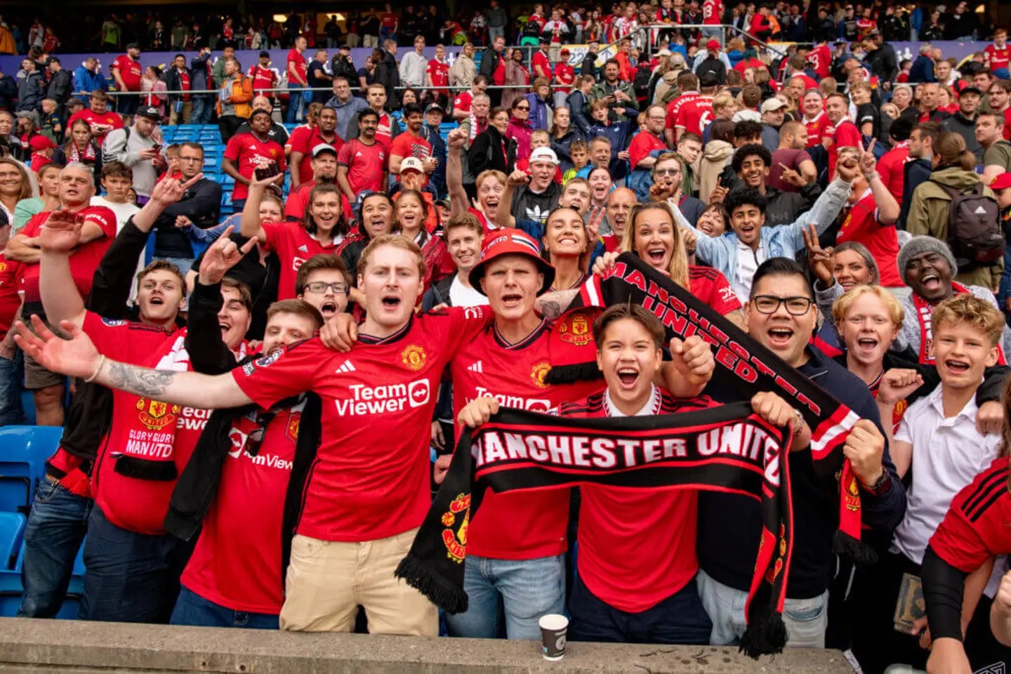 Red Devils Fans