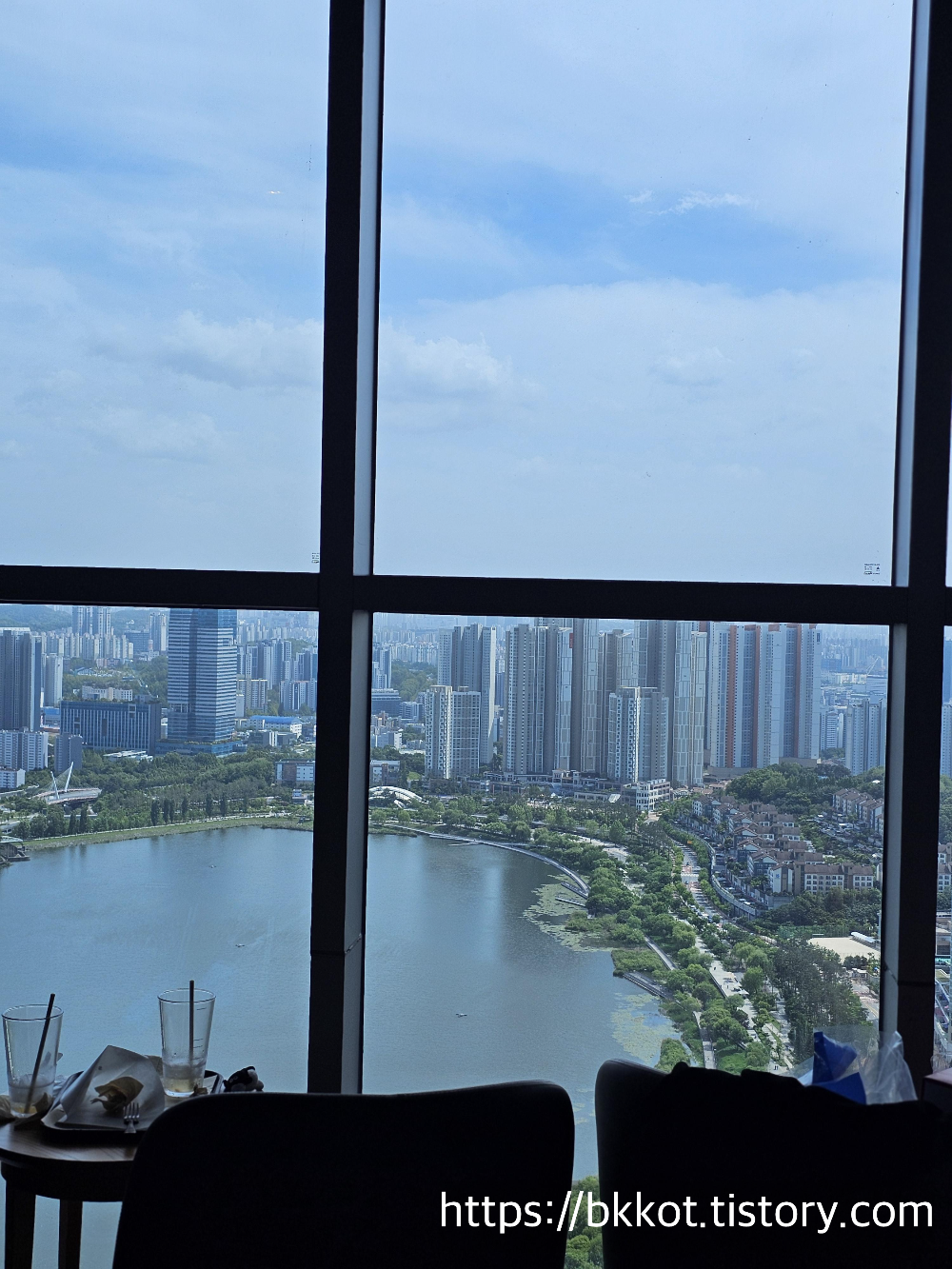 스타벅스 광교SK뷰레이크41F점