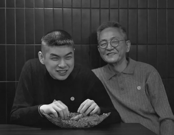 전경철 작가