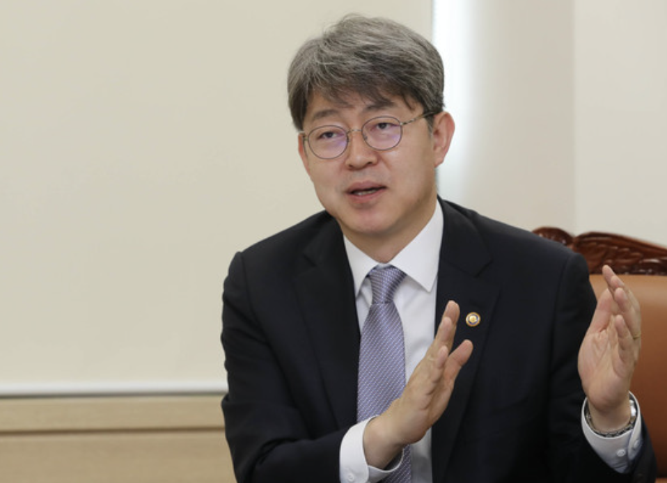 강신욱 논란
