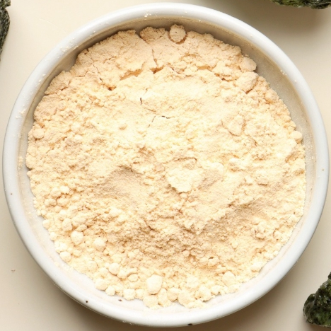 한국의 떡 종류 도토리떡-콩가루