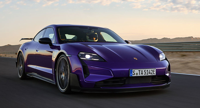 포르쉐 타이칸 터보 GT 바이작 패키지 사진