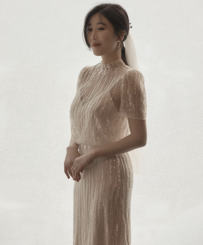 가수 이해리 결혼식 드레스 입은 모습