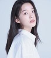 김시은 / 박로사 역