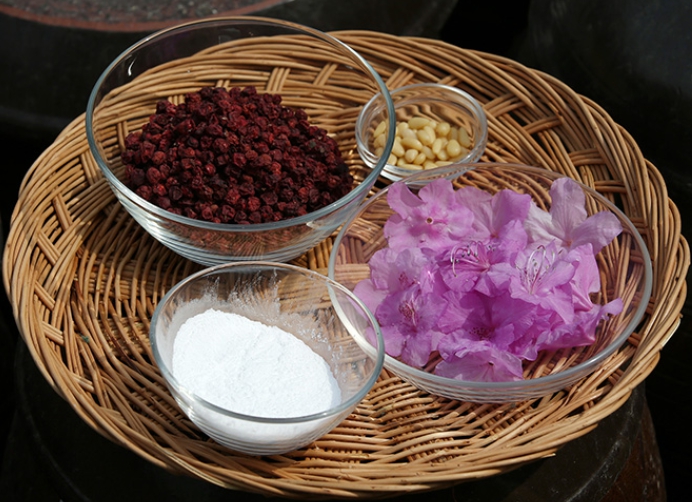 한국의 떡 종류 화전-오미자 화채만들기