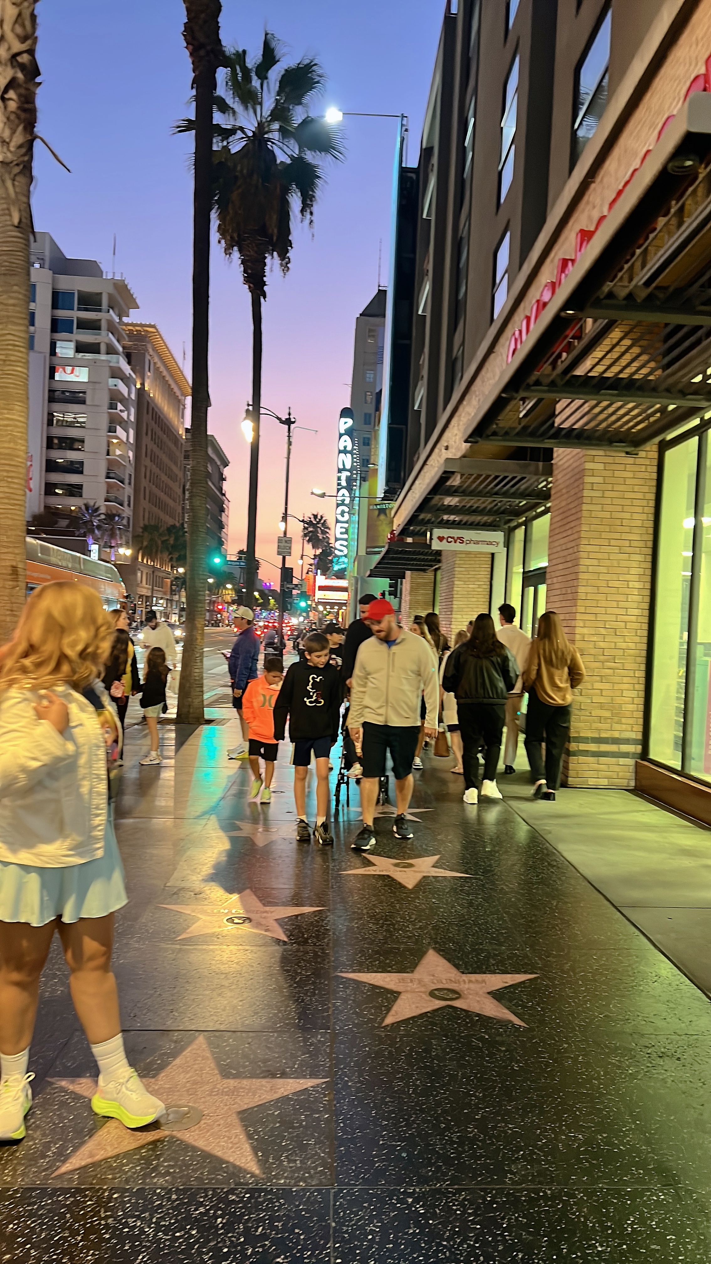 미국-여행-꿀팁-렌터카-허츠렌터카-트래블카드-환전-트래블월렛-미국꿀팁-LA-뉴욕-여행-여행영어-해외여행-항공