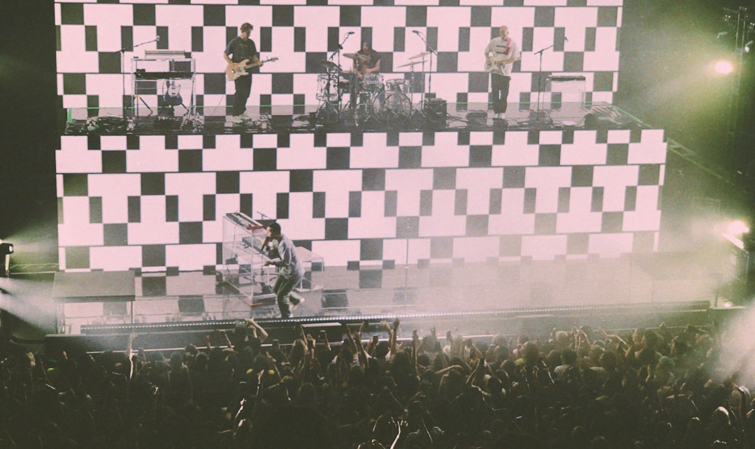 Tour.