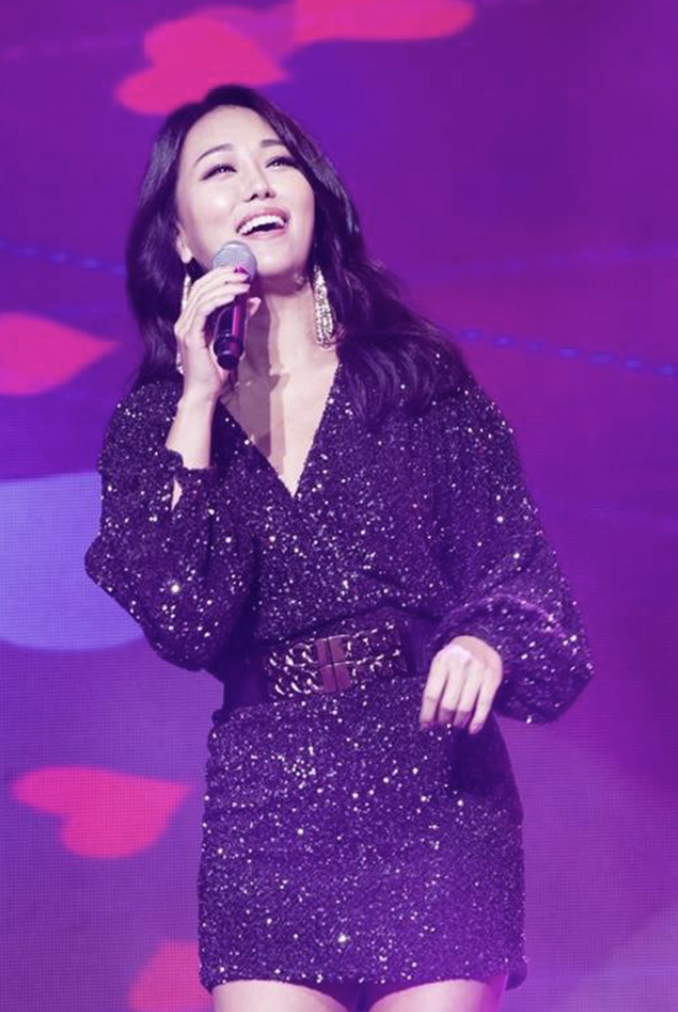 박혜신19