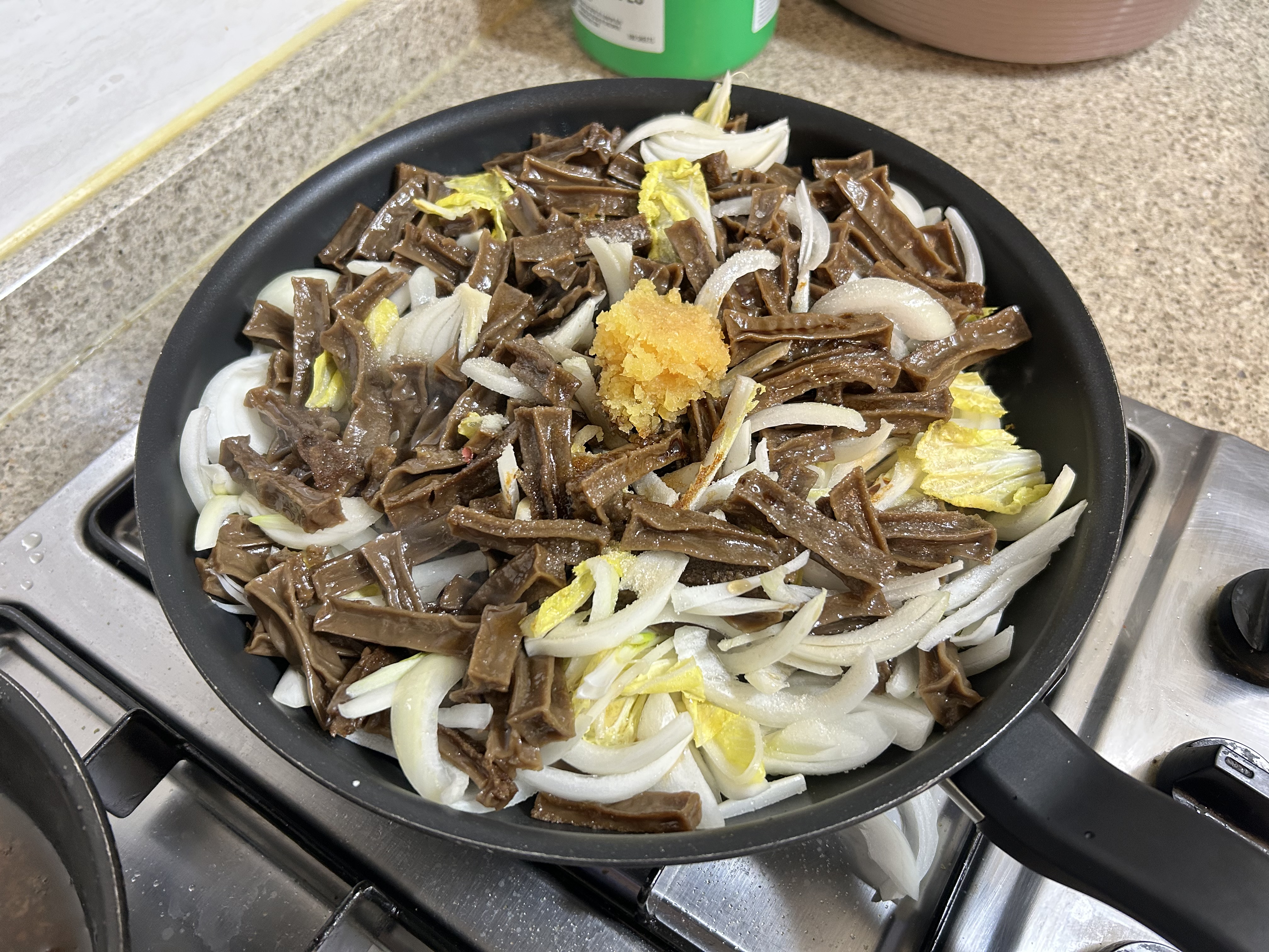 [chef&amp;#44; Daddy] 도토리묵볶음 레시피｜쫀득한 건도토리묵 반찬 간단하게 만들기