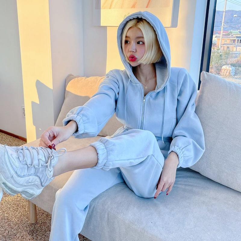 안감기모 후드점프수트