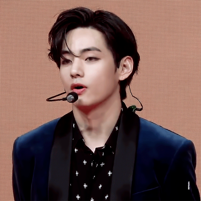 뷔 gif